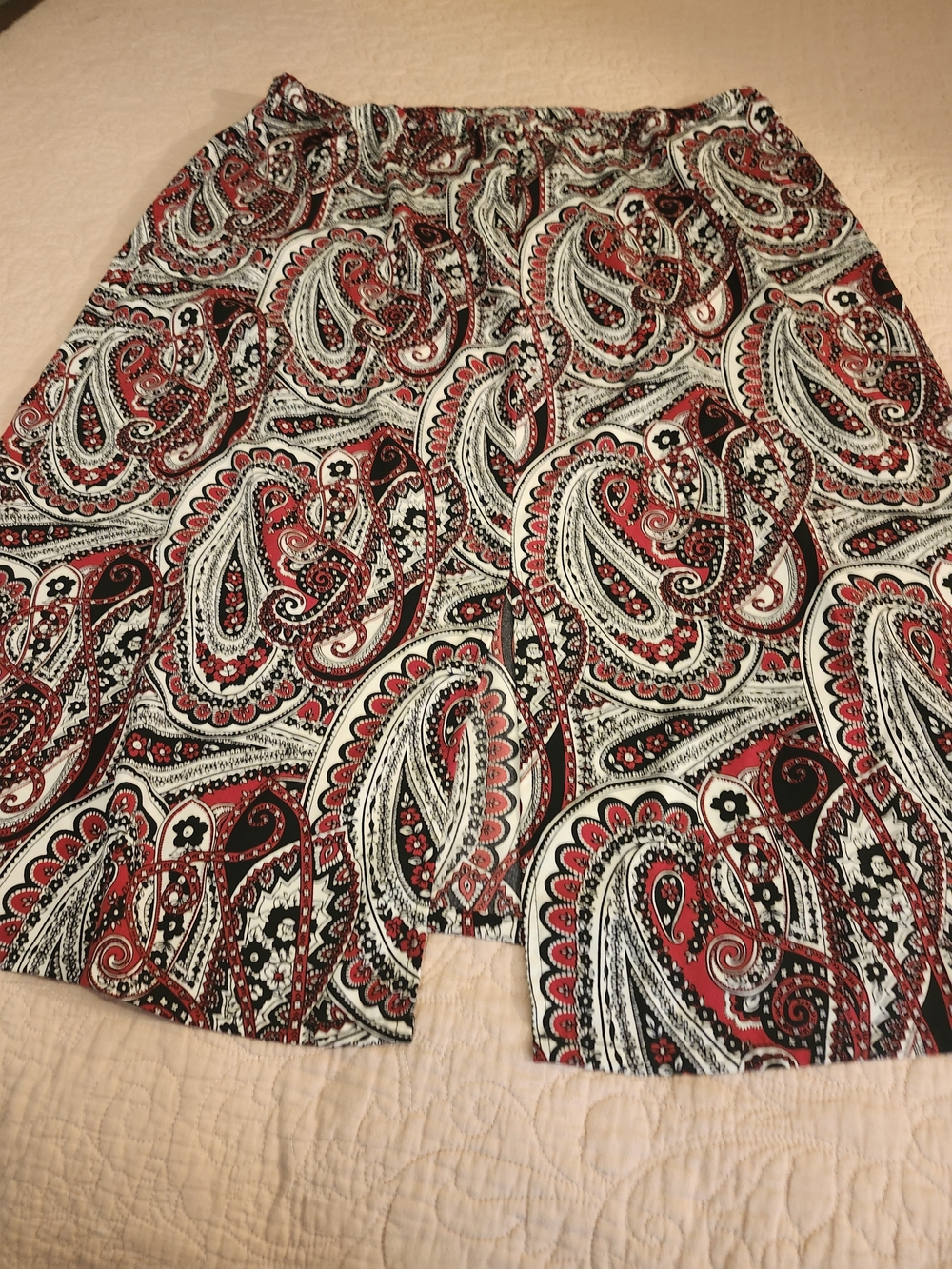 White Stag Paisley A-Line Skirt in Red & Black Waist 26W